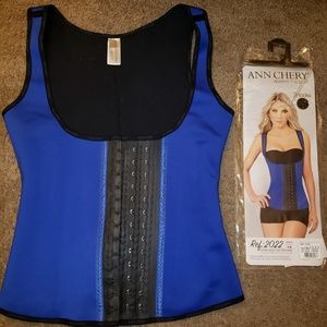 Latex vest trainer